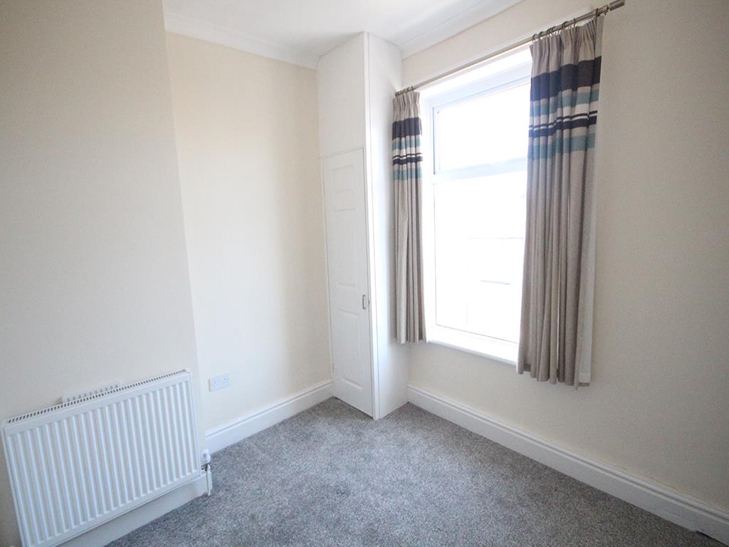 3 bedroom mid terrace house To Let in Barnoldswick - IMG_6982.jpg